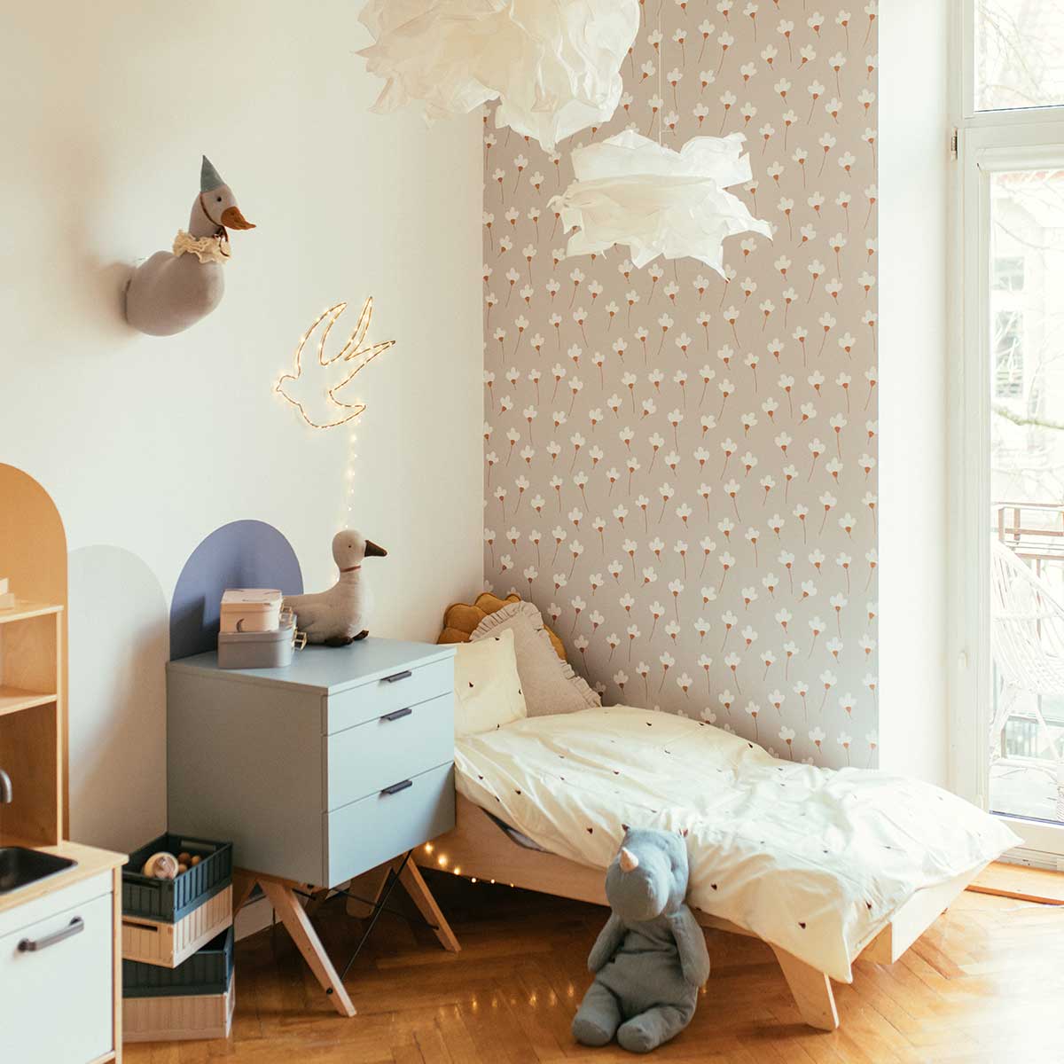 Simple Daisies on gray Wallpaper